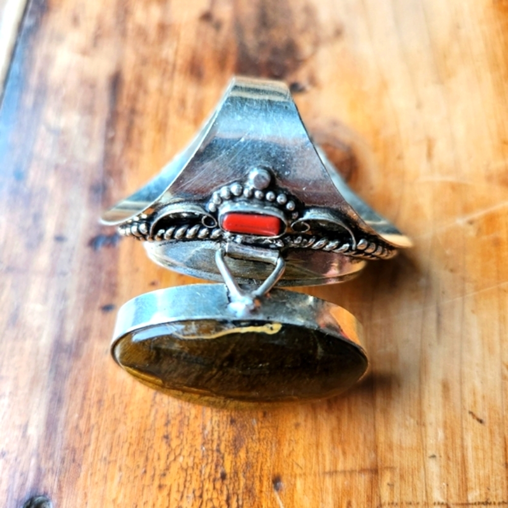 🤎New Boutique Item! Tiger Eye and Coral Gemstone "Poison" Ring💍 - Picture 9 of 14